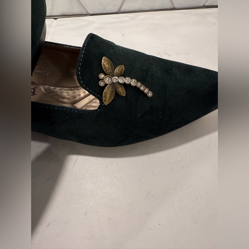 Dragonfly Bellini Dark Green Velvet Pointed Toe Flats Rhinestones Sz 6 - Picture 3 of 13